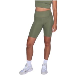 GIRLFRIEND COLLECTIVE Biker Shorts in Thyme